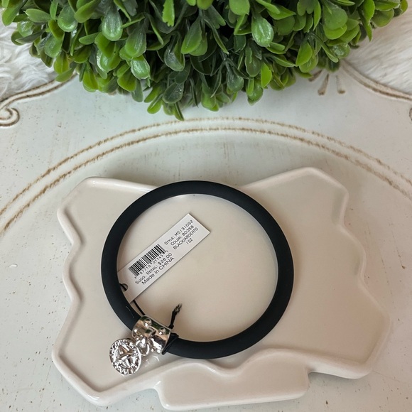 Marc by Marc Jacob Black Silicone Bracelet with Silver Charm - Picture 4 of 4